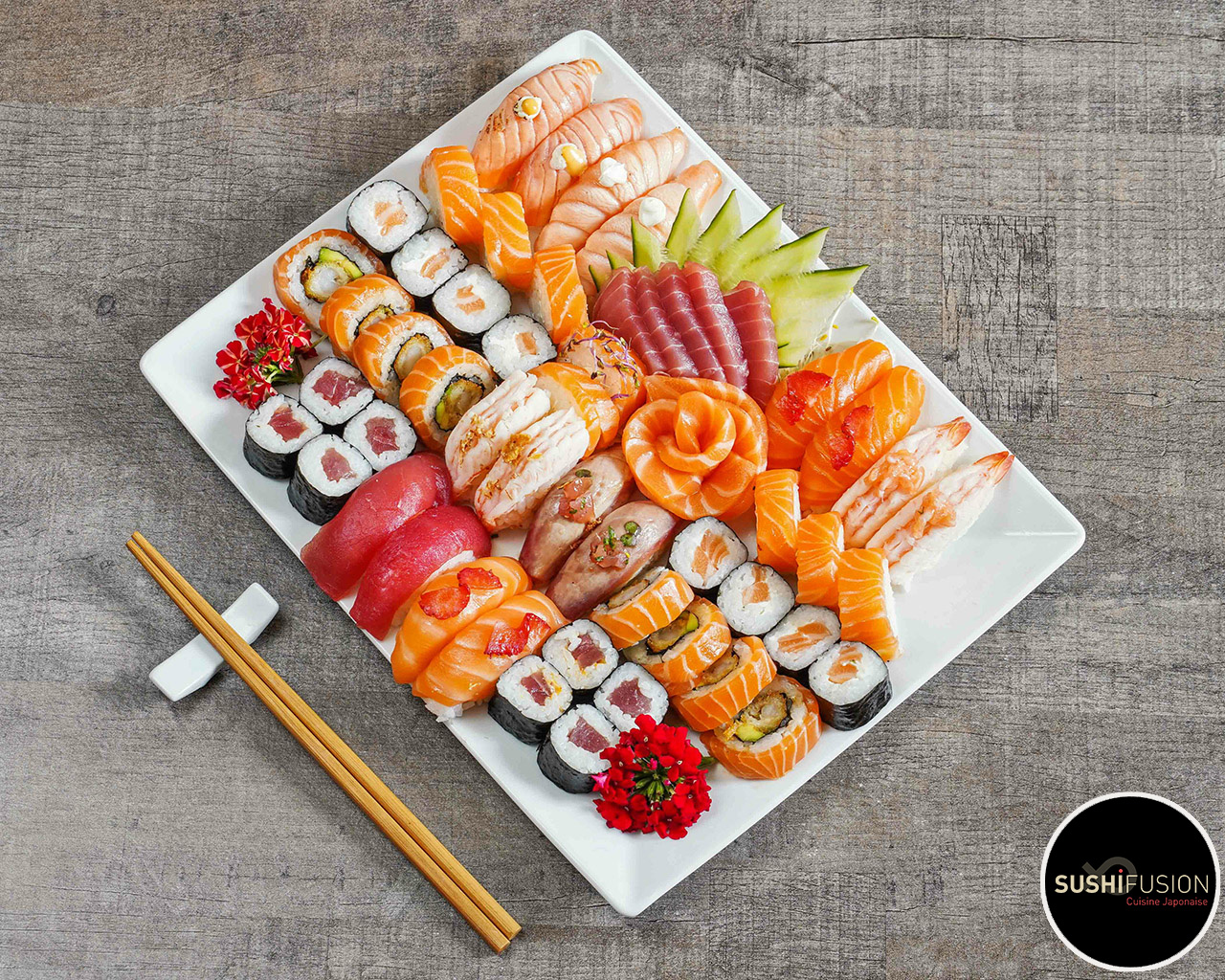 Assortiment Fusion Gourmet (58 pièces – 3 à 4 personnes), Sushi fusion
